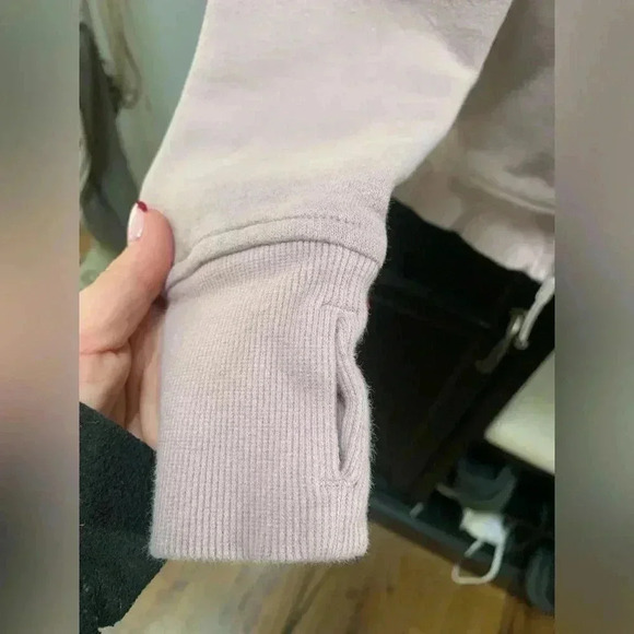 Lululemon on Woman’s Jacket size 4 - Picture 6 of 10